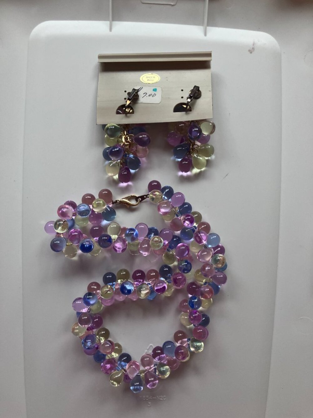 Vintage multi-colored beaded necklace and earrings set, pastel necklaces - Picture 5 of 8
